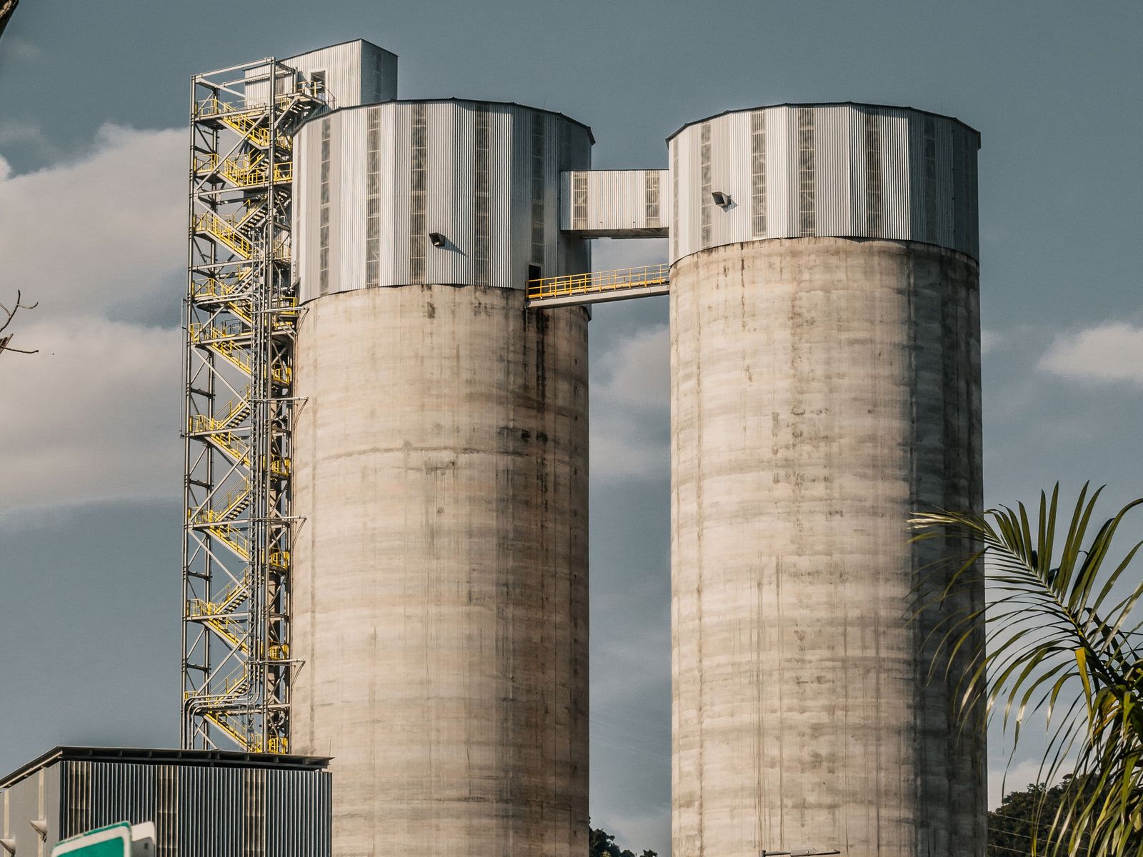 Industrial cement production infrastructure